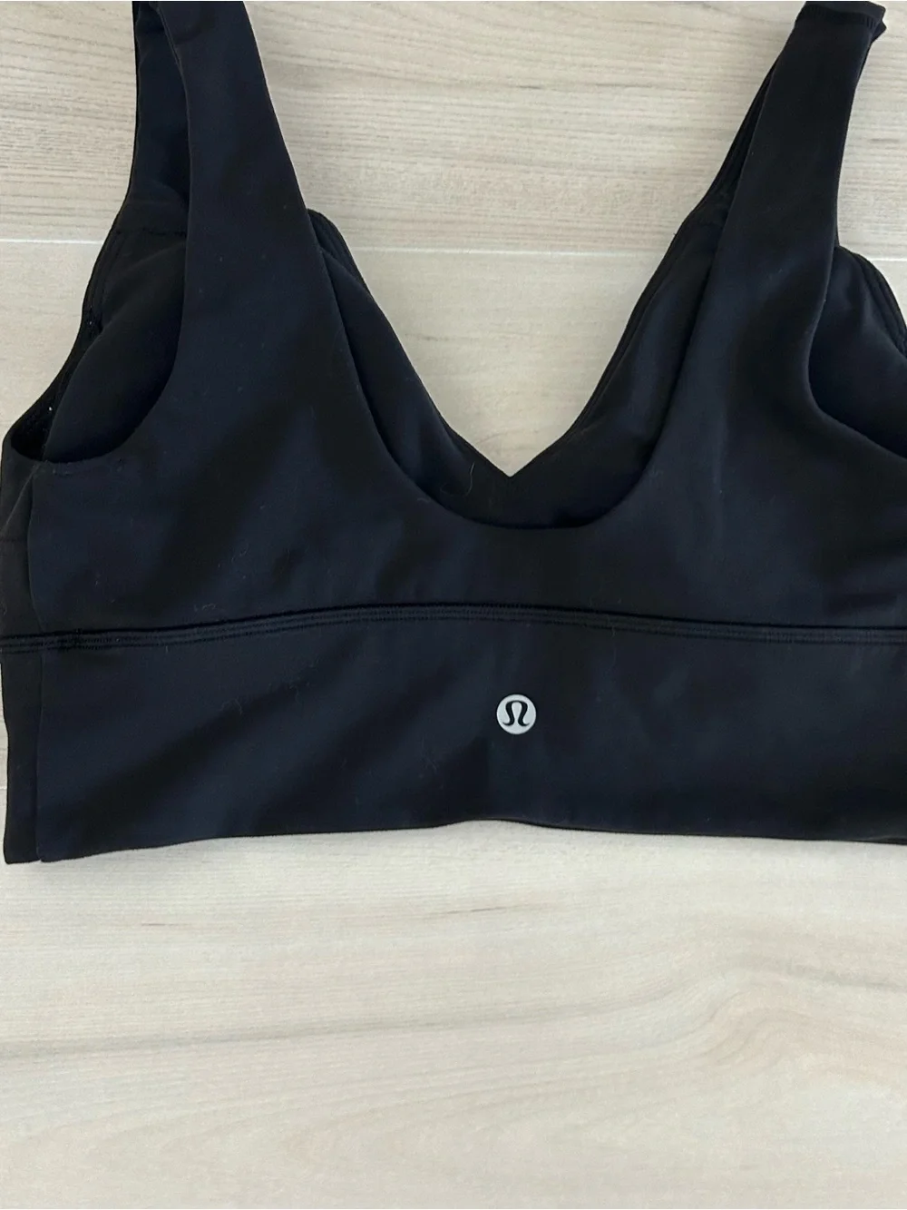 black lululemon align v neck sports bra